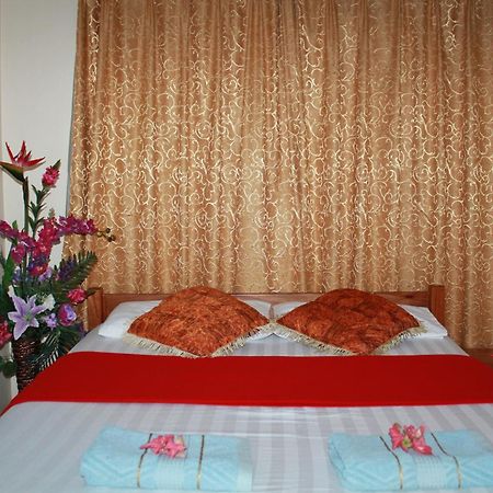 Pacific Paradise Motel Port Vila Exteriör bild