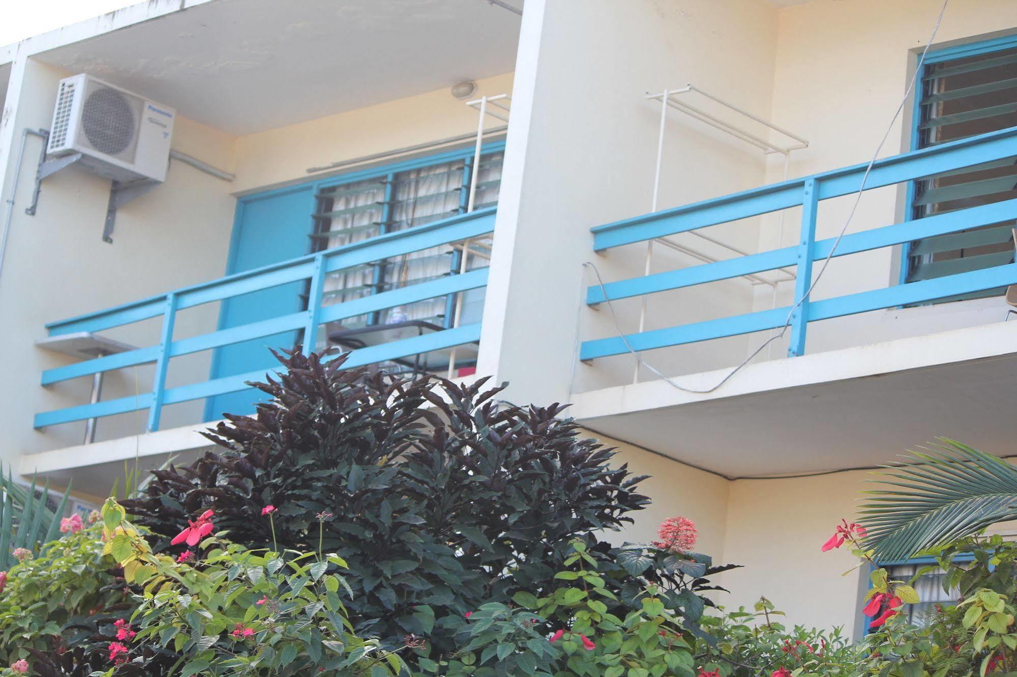 Pacific Paradise Motel Port Vila Exteriör bild